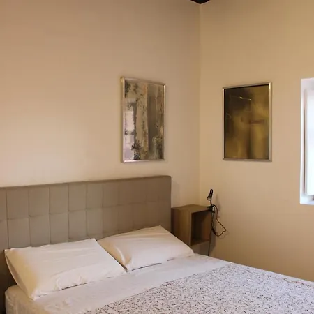 Domus Museum Apartamento Nápoles